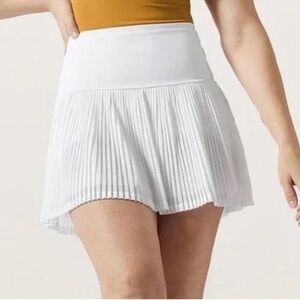 ATHLETA   A-Game White Mesh Pleated Tennis Pickle Ball Skort 13.5” M